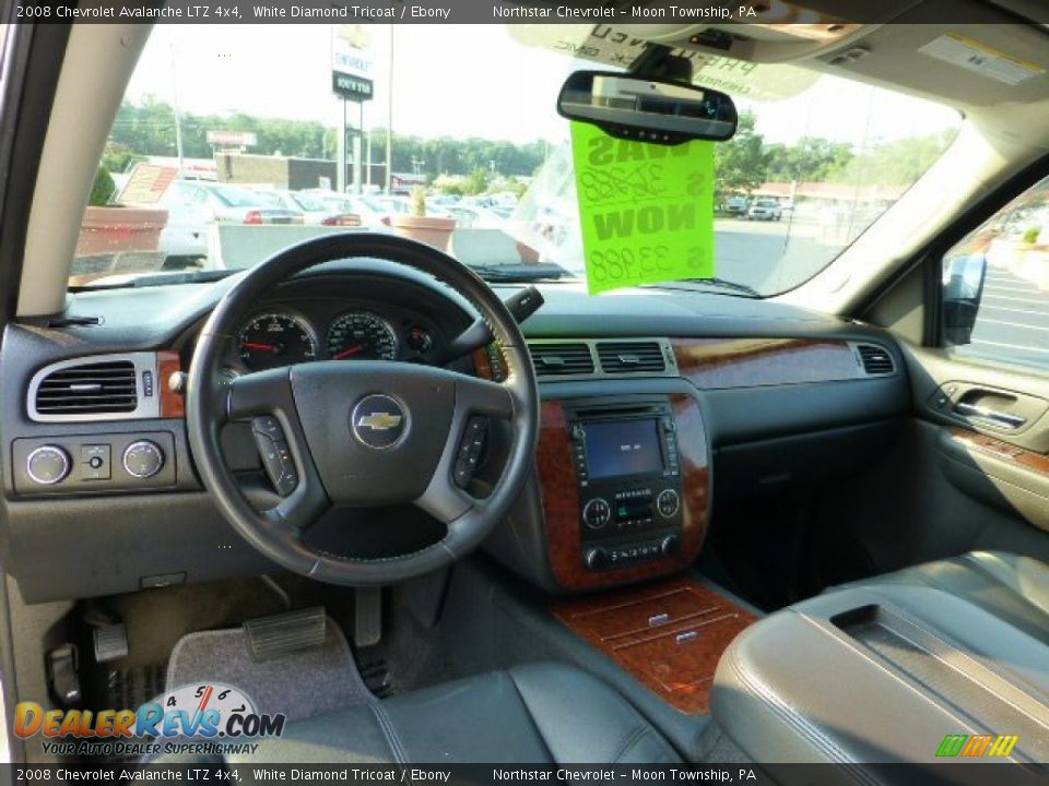 2008 Chevrolet Avalanche LTZ 4x4 White Diamond Tricoat / Ebony Photo #13