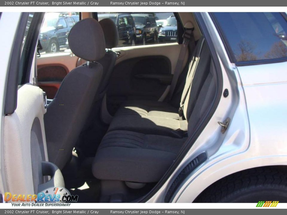 2002 Chrysler PT Cruiser Bright Silver Metallic / Gray Photo #7