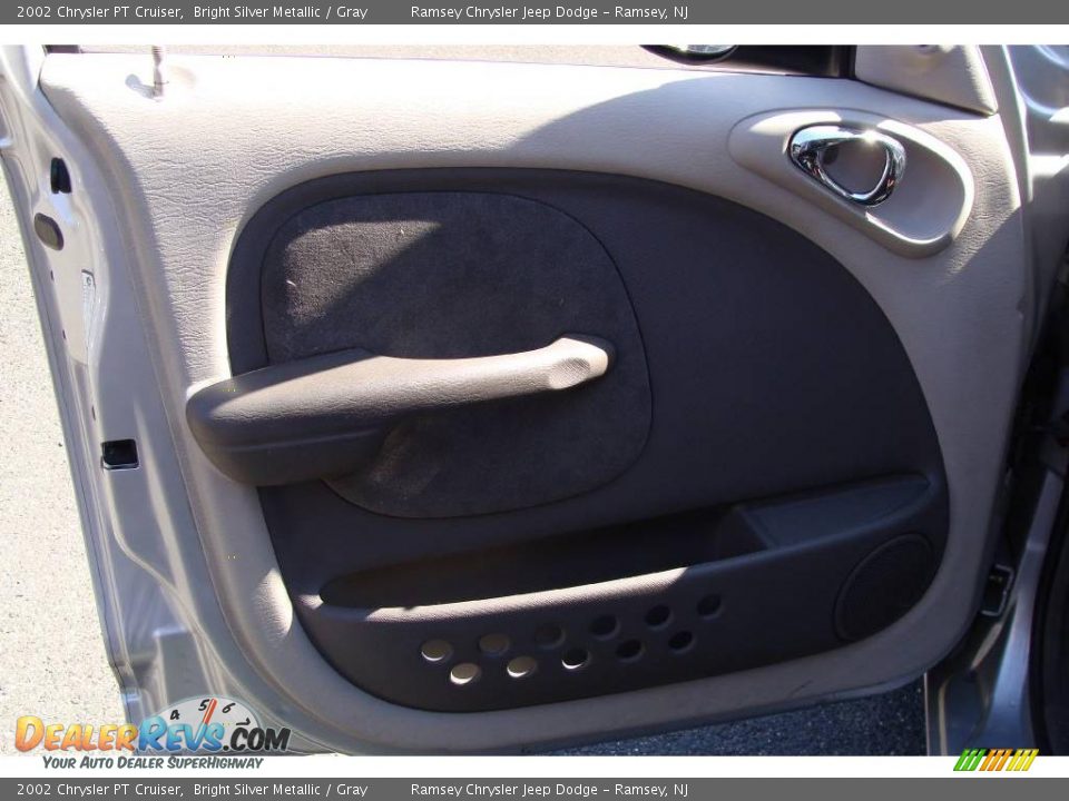 2002 Chrysler PT Cruiser Bright Silver Metallic / Gray Photo #8