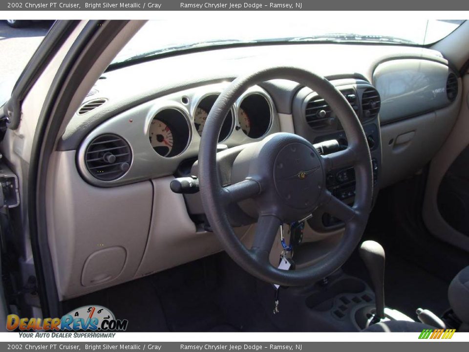 2002 Chrysler PT Cruiser Bright Silver Metallic / Gray Photo #9