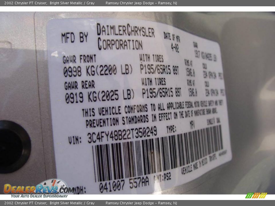 2002 Chrysler PT Cruiser Bright Silver Metallic / Gray Photo #16