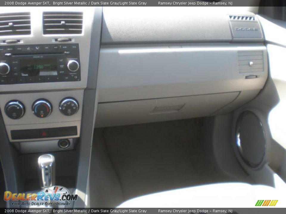 2008 Dodge Avenger SXT Bright Silver Metallic / Dark Slate Gray/Light Slate Gray Photo #5