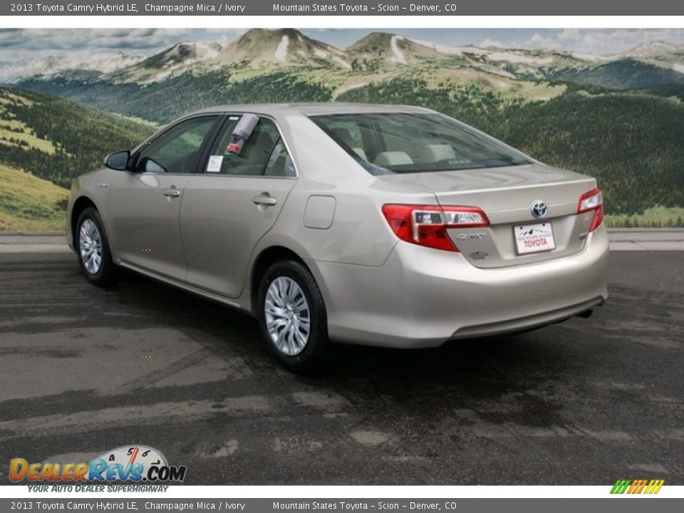 2013 Toyota Camry Hybrid LE Champagne Mica / Ivory Photo #2