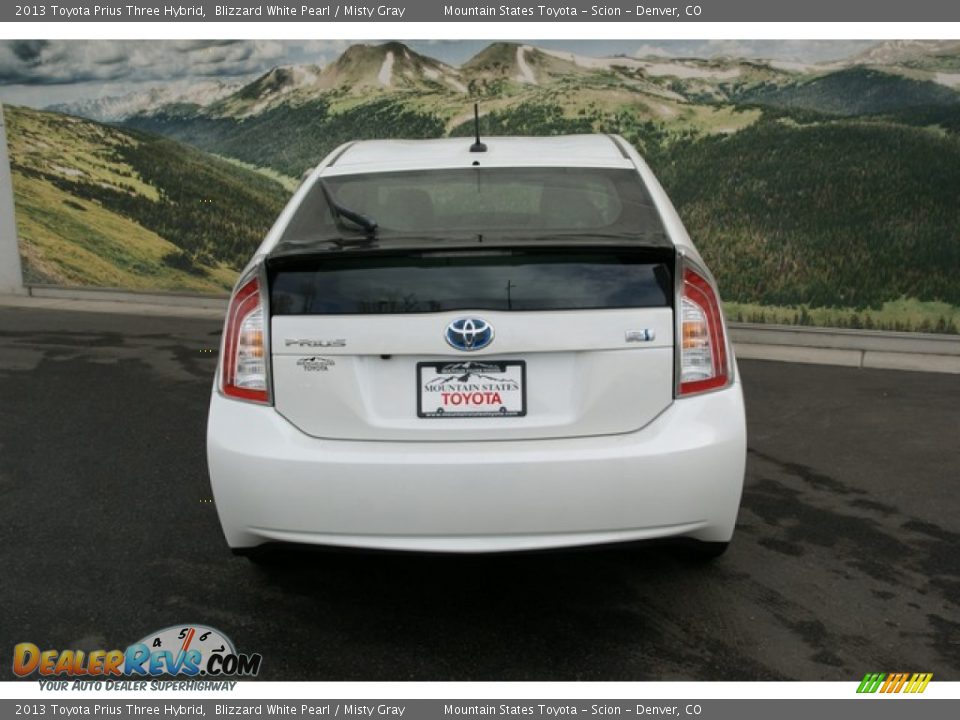 2013 Toyota Prius Three Hybrid Blizzard White Pearl / Misty Gray Photo #4