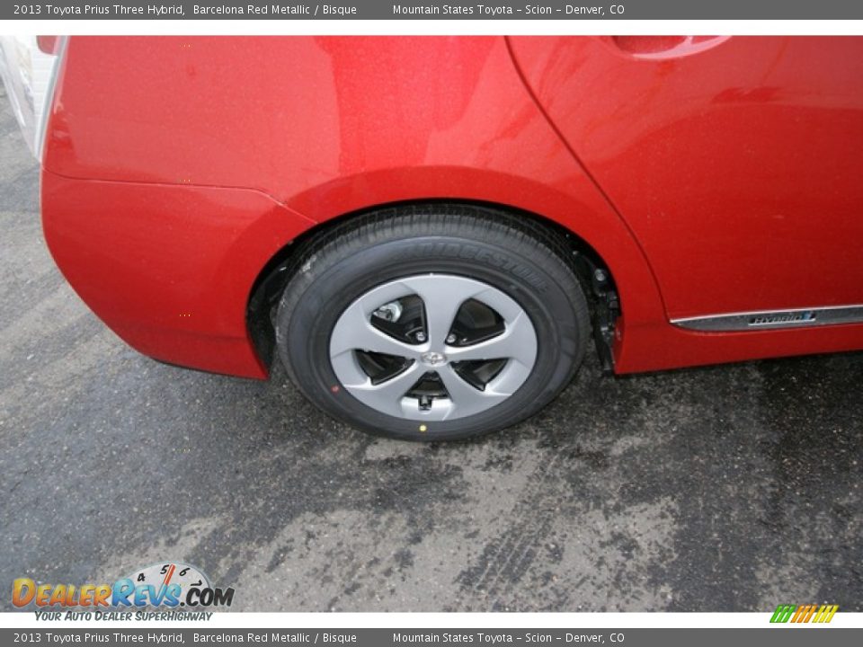 2013 Toyota Prius Three Hybrid Barcelona Red Metallic / Bisque Photo #9