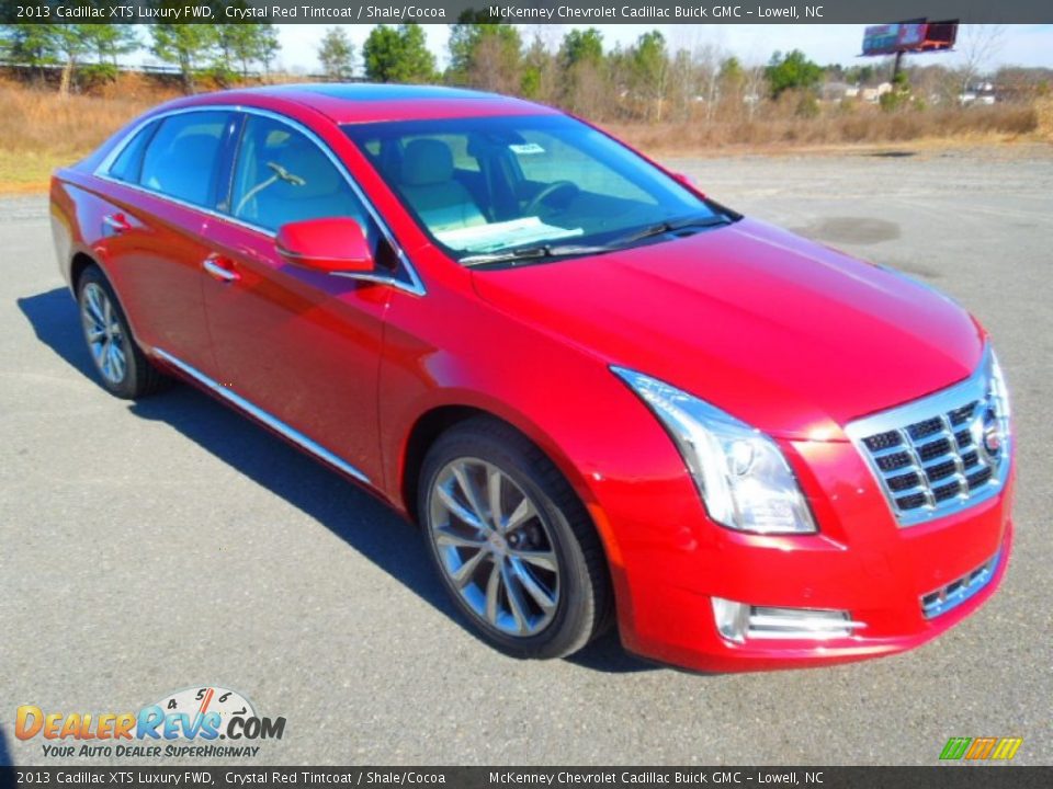 2013 Cadillac XTS Luxury FWD Crystal Red Tintcoat / Shale/Cocoa Photo #2