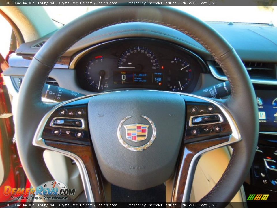 2013 Cadillac XTS Luxury FWD Steering Wheel Photo #17