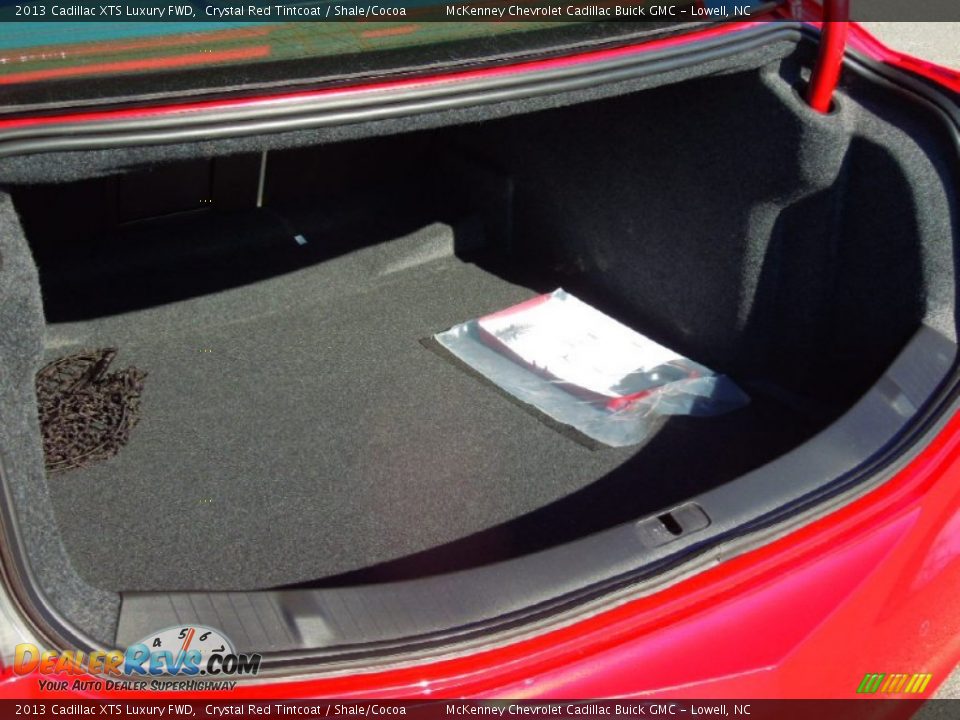 2013 Cadillac XTS Luxury FWD Trunk Photo #21