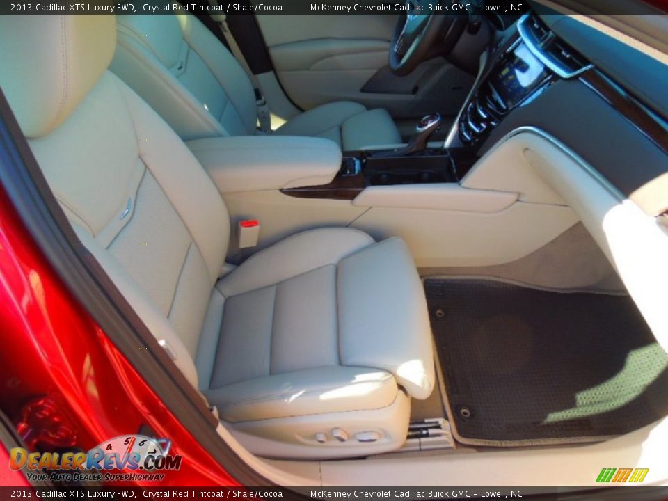 2013 Cadillac XTS Luxury FWD Crystal Red Tintcoat / Shale/Cocoa Photo #22
