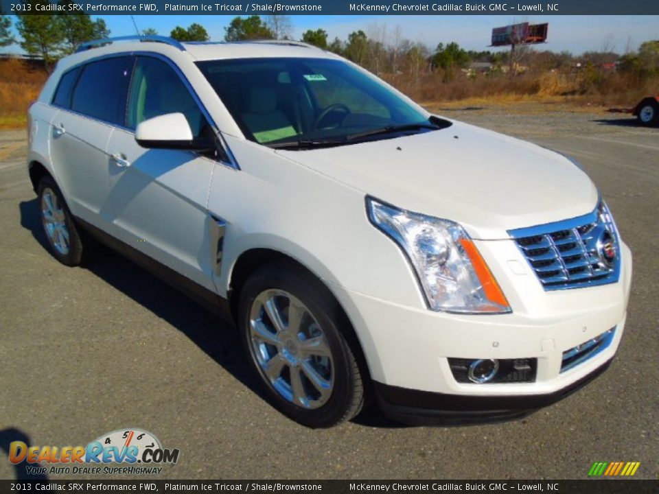Front 3/4 View of 2013 Cadillac SRX Performance FWD Photo #2