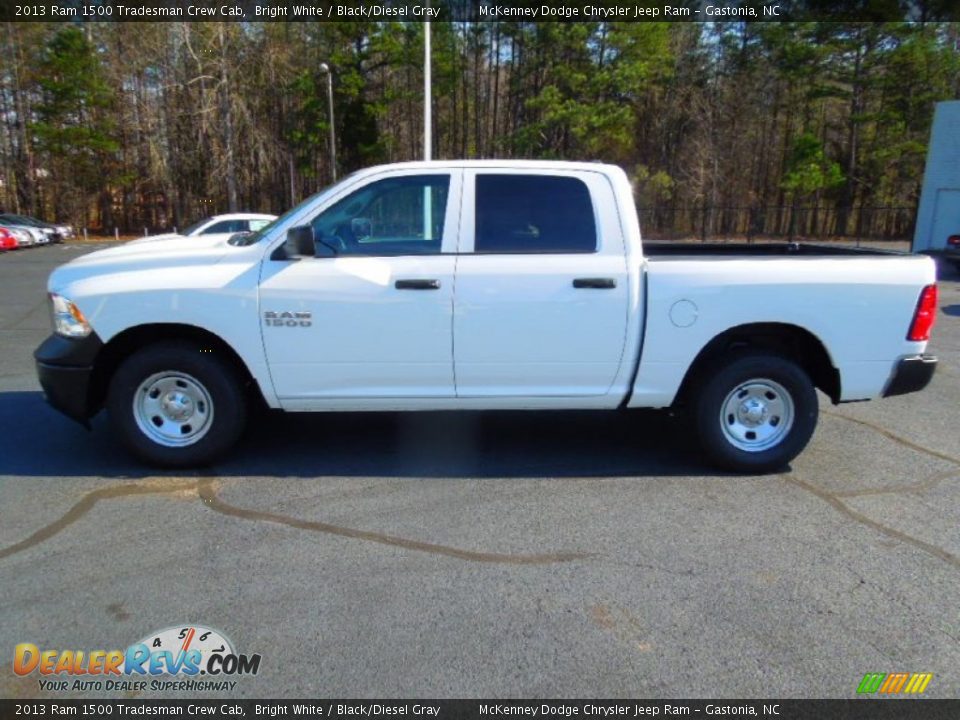 2013 Ram 1500 Tradesman Crew Cab Bright White / Black/Diesel Gray Photo #3