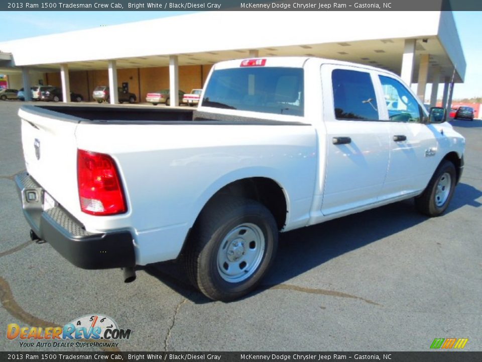 2013 Ram 1500 Tradesman Crew Cab Bright White / Black/Diesel Gray Photo #5