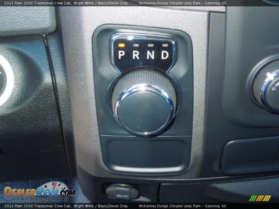 2013 Ram 1500 Tradesman Crew Cab Bright White / Black/Diesel Gray Photo #12