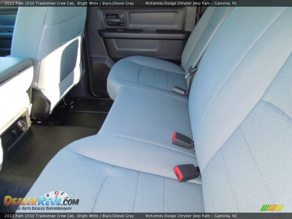 2013 Ram 1500 Tradesman Crew Cab Bright White / Black/Diesel Gray Photo #17