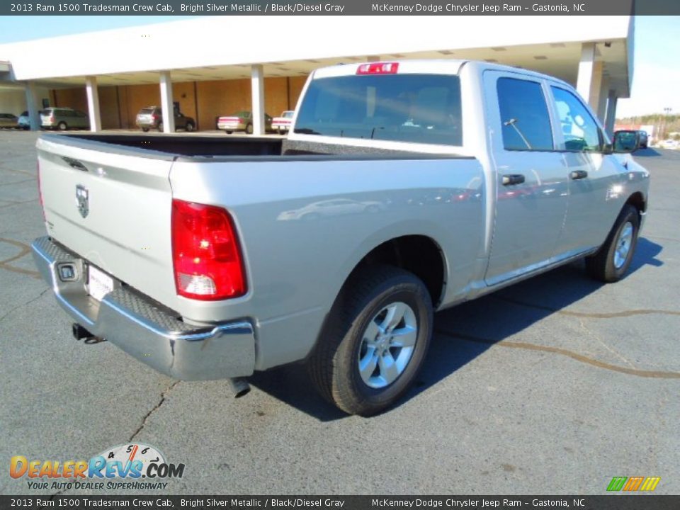 2013 Ram 1500 Tradesman Crew Cab Bright Silver Metallic / Black/Diesel Gray Photo #5