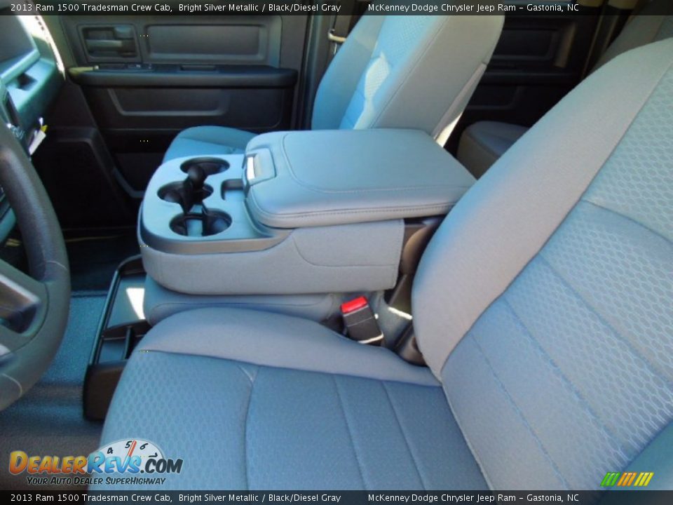 2013 Ram 1500 Tradesman Crew Cab Bright Silver Metallic / Black/Diesel Gray Photo #9