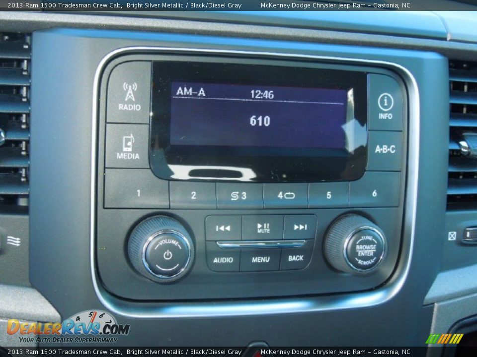 2013 Ram 1500 Tradesman Crew Cab Bright Silver Metallic / Black/Diesel Gray Photo #14