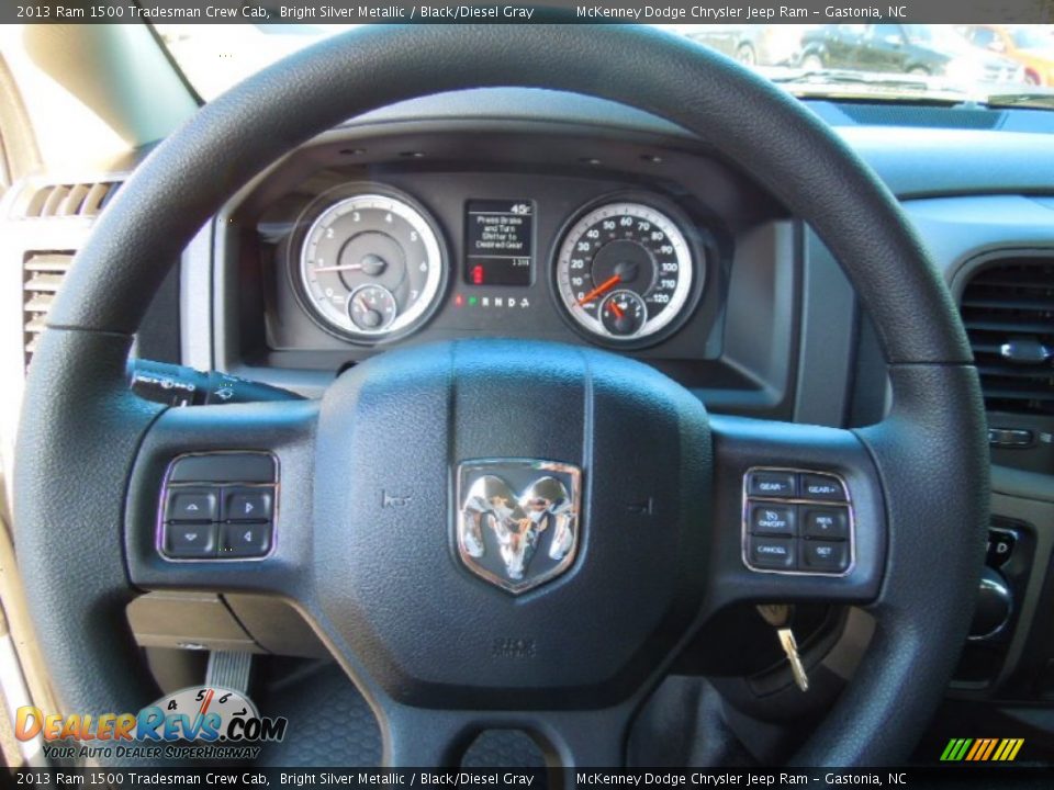2013 Ram 1500 Tradesman Crew Cab Bright Silver Metallic / Black/Diesel Gray Photo #15