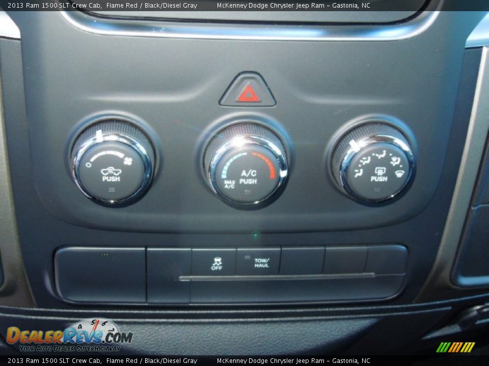 2013 Ram 1500 SLT Crew Cab Flame Red / Black/Diesel Gray Photo #13