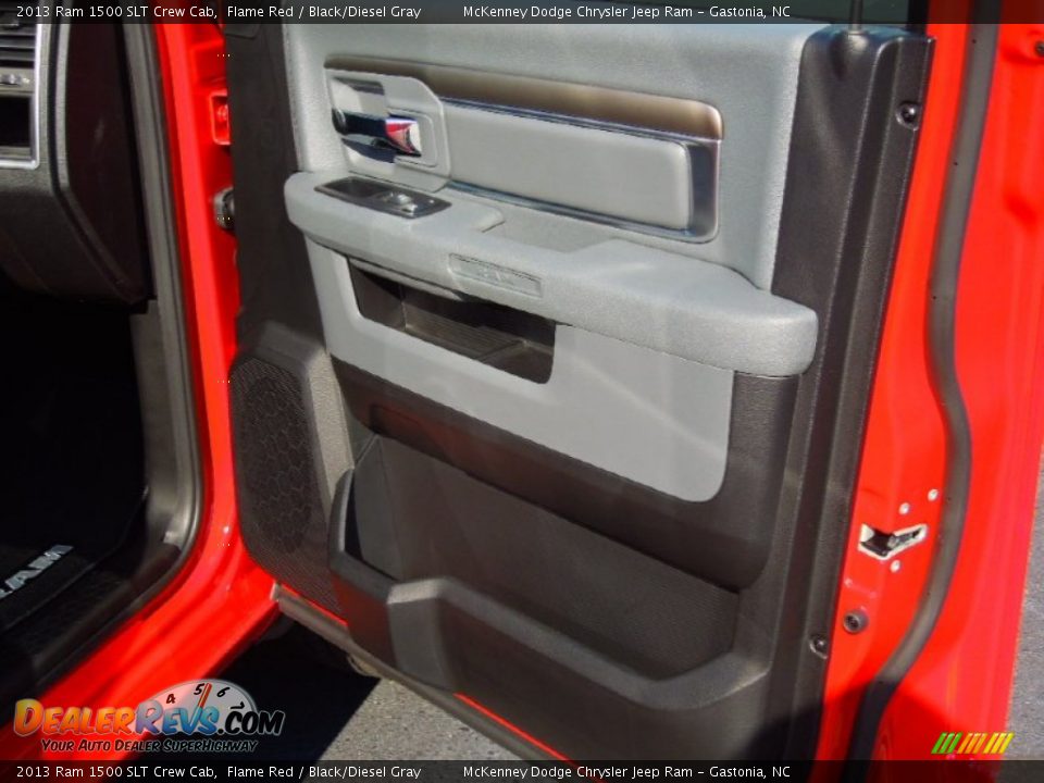 2013 Ram 1500 SLT Crew Cab Flame Red / Black/Diesel Gray Photo #20