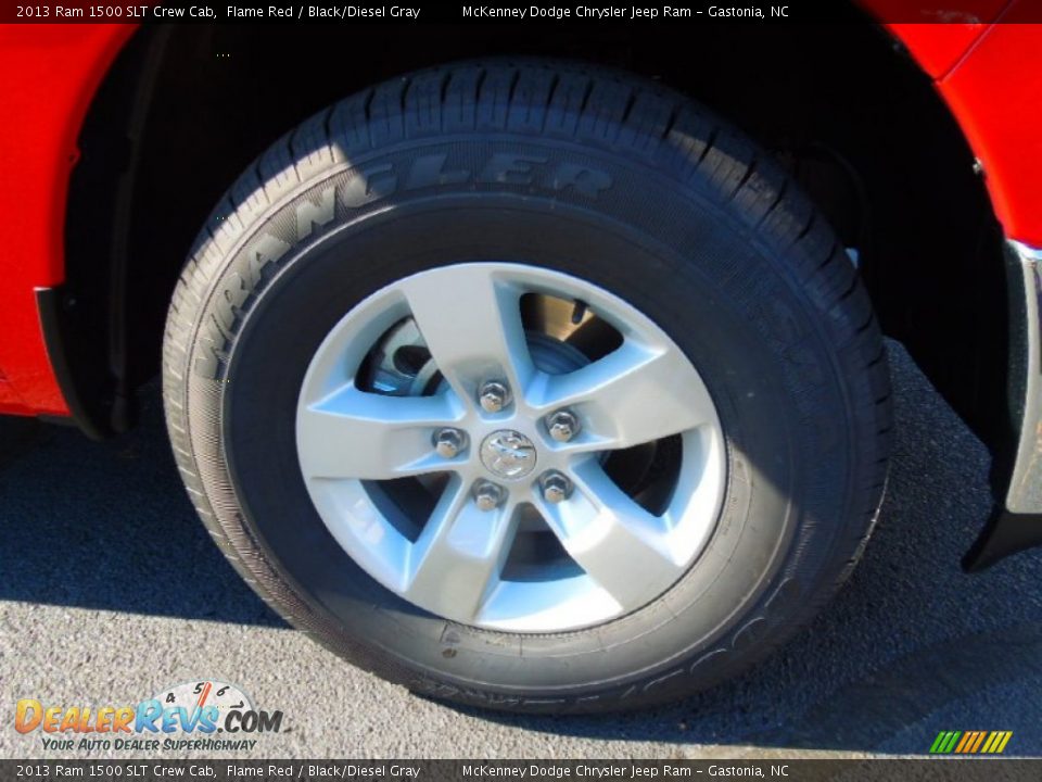 2013 Ram 1500 SLT Crew Cab Flame Red / Black/Diesel Gray Photo #22