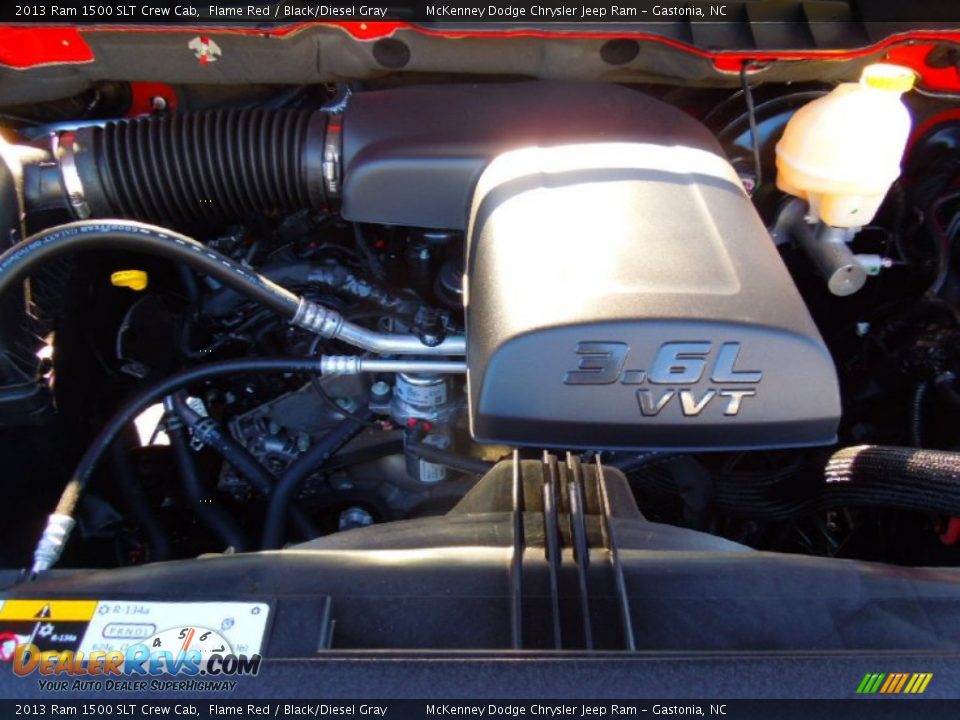 2013 Ram 1500 SLT Crew Cab Flame Red / Black/Diesel Gray Photo #23