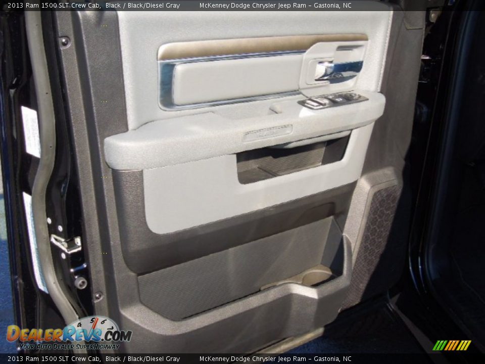 2013 Ram 1500 SLT Crew Cab Black / Black/Diesel Gray Photo #9