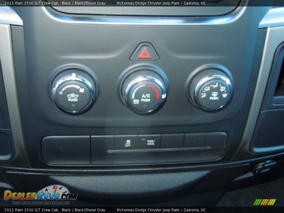 2013 Ram 1500 SLT Crew Cab Black / Black/Diesel Gray Photo #11