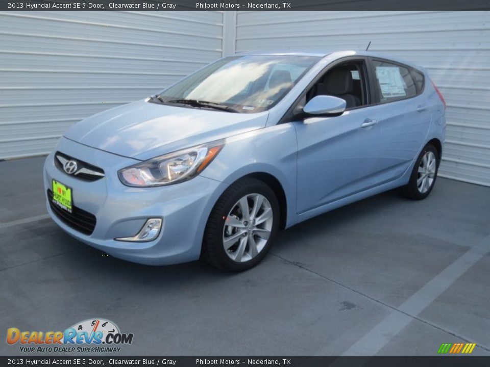 2013 Hyundai Accent SE 5 Door Clearwater Blue / Gray Photo #6