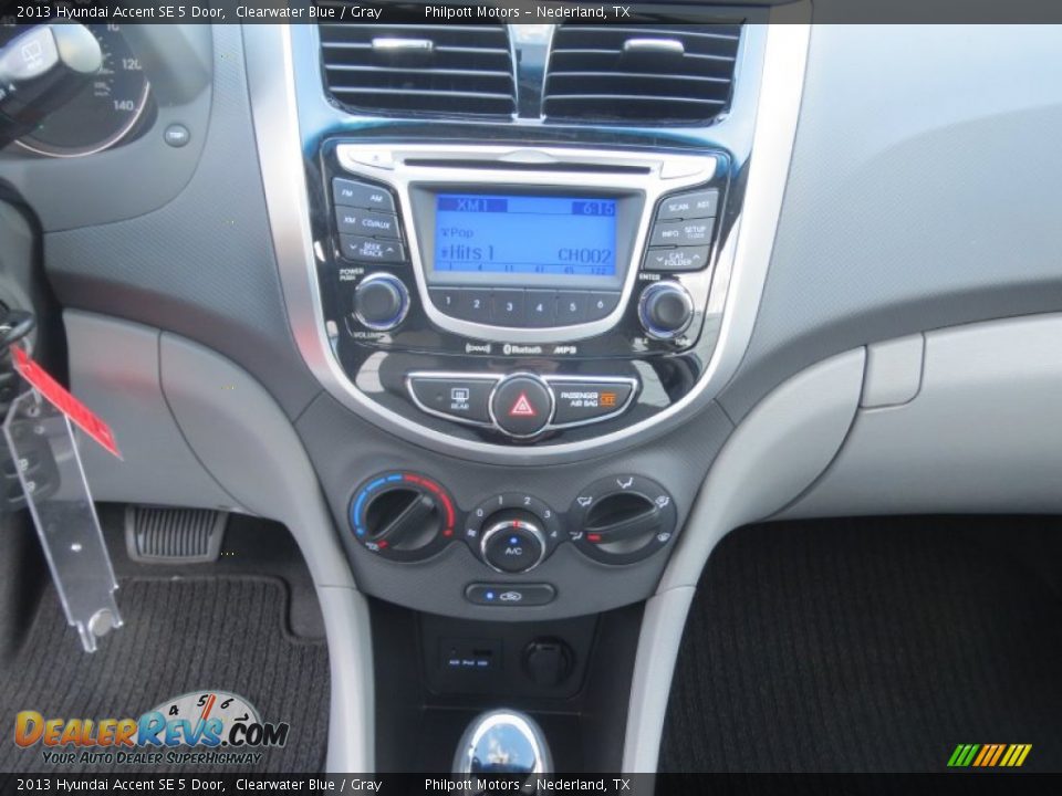 2013 Hyundai Accent SE 5 Door Clearwater Blue / Gray Photo #24