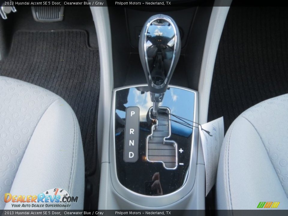 2013 Hyundai Accent SE 5 Door Clearwater Blue / Gray Photo #27