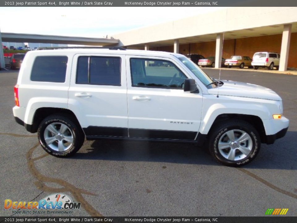2013 Jeep Patriot Sport 4x4 Bright White / Dark Slate Gray Photo #6