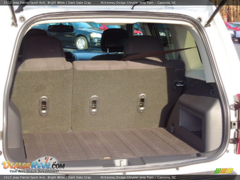 2013 Jeep Patriot Sport 4x4 Bright White / Dark Slate Gray Photo #19