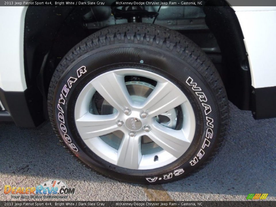 2013 Jeep Patriot Sport 4x4 Bright White / Dark Slate Gray Photo #23