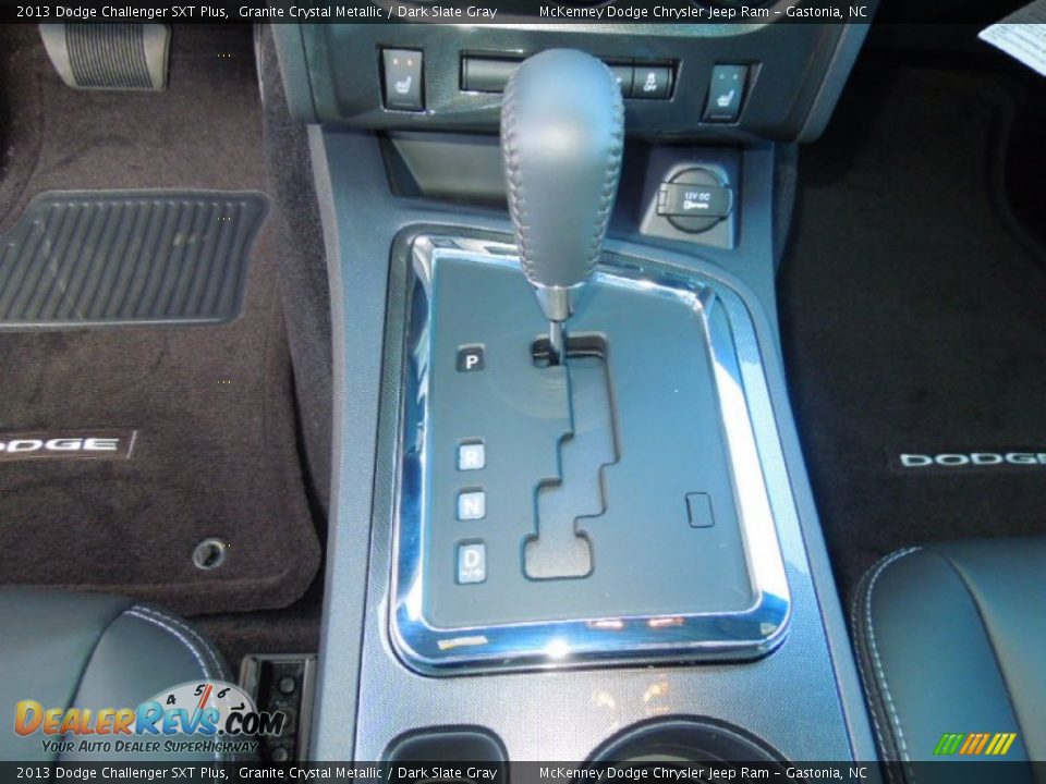 2013 Dodge Challenger SXT Plus Shifter Photo #13