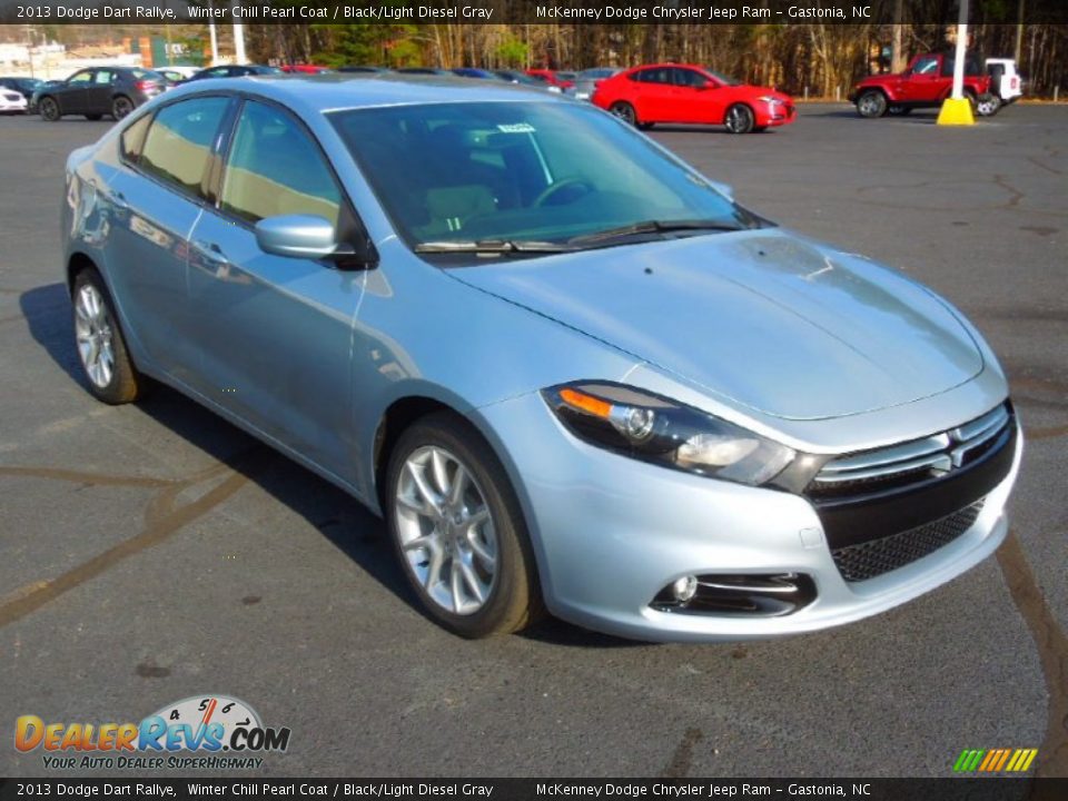Front 3/4 View of 2013 Dodge Dart Rallye Photo #1