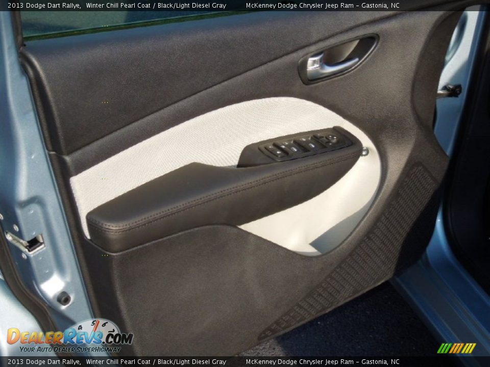 Door Panel of 2013 Dodge Dart Rallye Photo #10