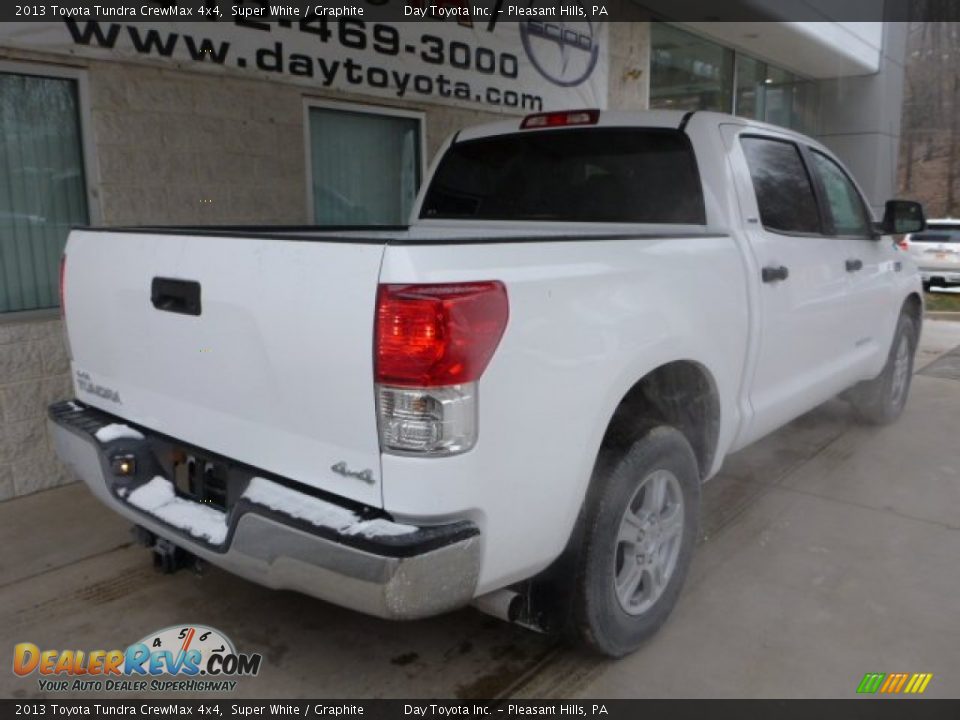 2013 Toyota Tundra CrewMax 4x4 Super White / Graphite Photo #2