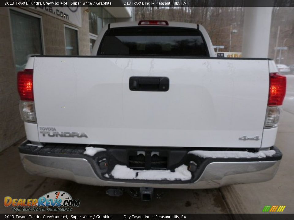 2013 Toyota Tundra CrewMax 4x4 Super White / Graphite Photo #3