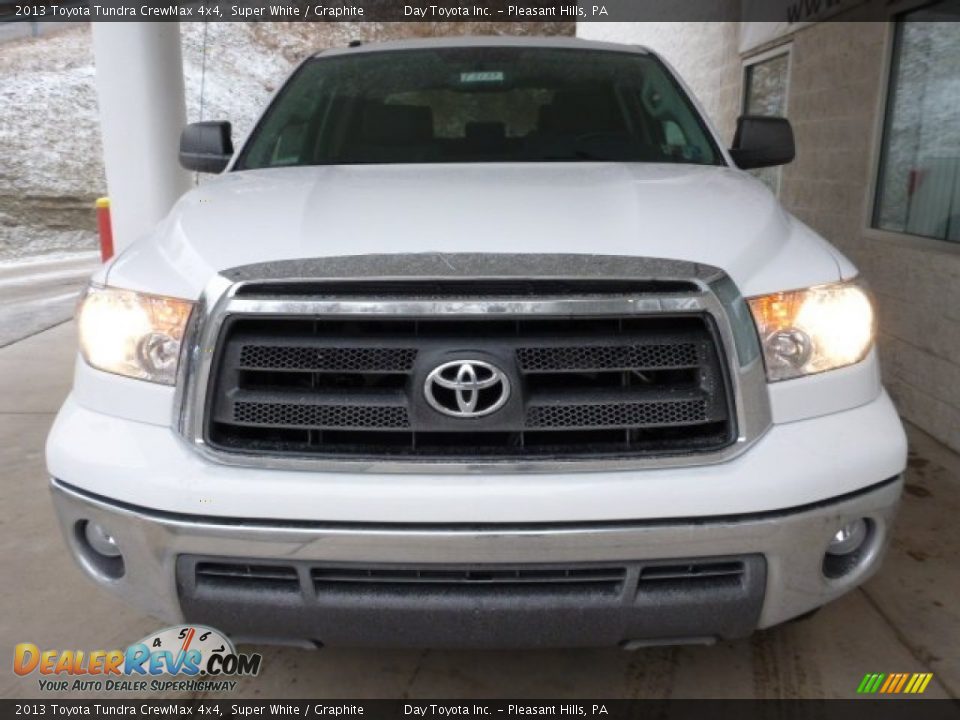 2013 Toyota Tundra CrewMax 4x4 Super White / Graphite Photo #6