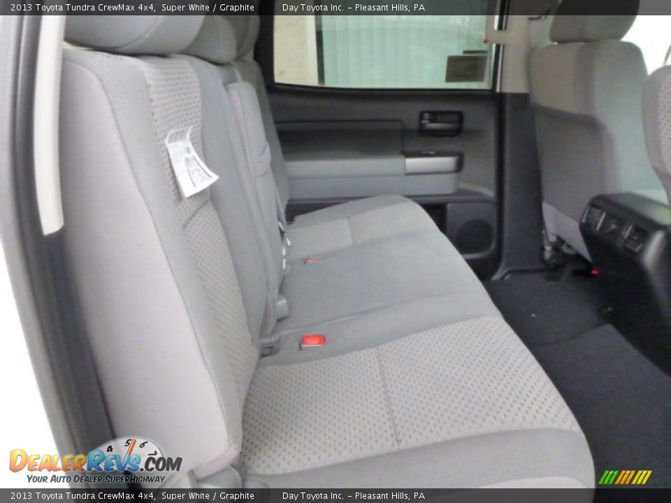 2013 Toyota Tundra CrewMax 4x4 Super White / Graphite Photo #11