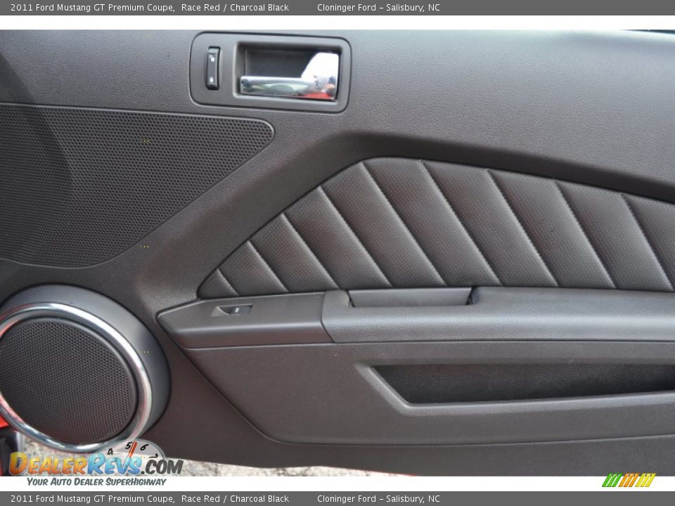 Door Panel of 2011 Ford Mustang GT Premium Coupe Photo #15