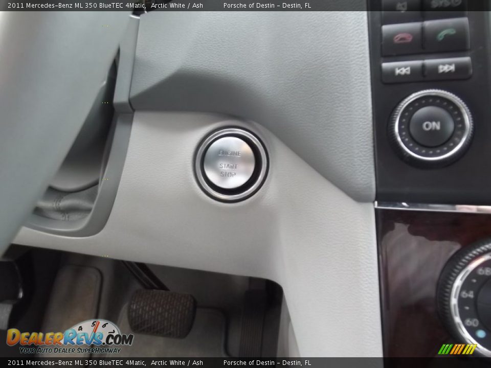 2011 Mercedes-Benz ML 350 BlueTEC 4Matic Arctic White / Ash Photo #17