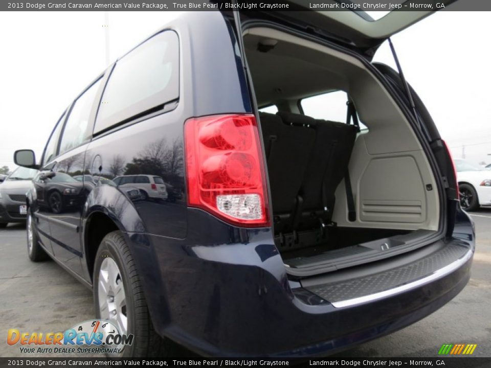 2013 Dodge Grand Caravan American Value Package True Blue Pearl / Black/Light Graystone Photo #8