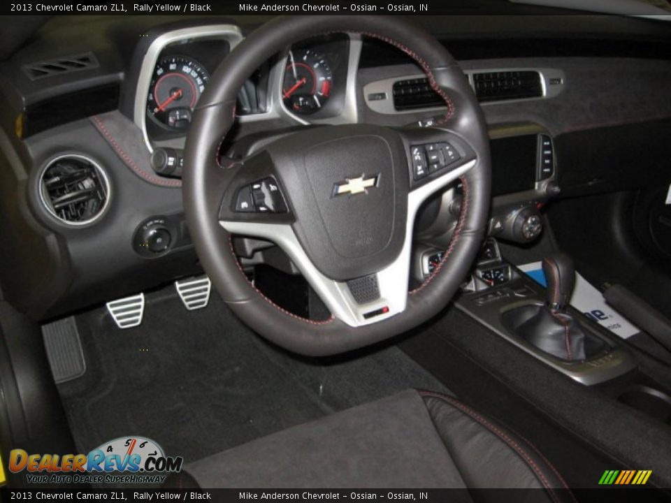 Dashboard of 2013 Chevrolet Camaro ZL1 Photo #9