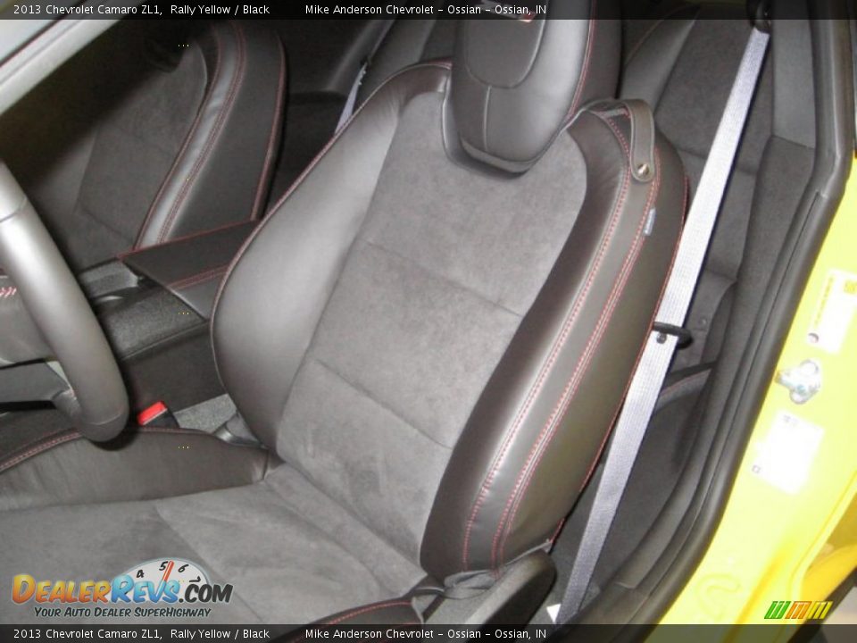 Front Seat of 2013 Chevrolet Camaro ZL1 Photo #10
