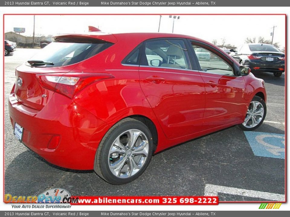 2013 Hyundai Elantra GT Volcanic Red / Beige Photo #8