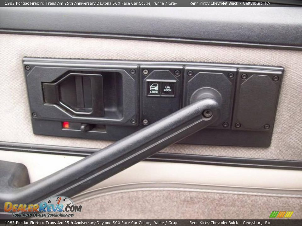 1983 Pontiac Firebird Trans Am 25th Anniversary Daytona 500 Pace Car Coupe White / Gray Photo #22