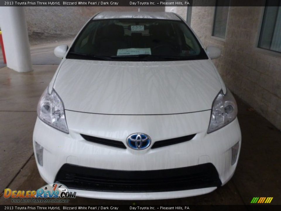 2013 Toyota Prius Three Hybrid Blizzard White Pearl / Dark Gray Photo #6