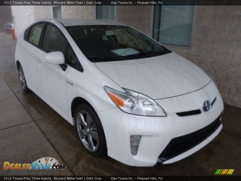 2013 Toyota Prius Three Hybrid Blizzard White Pearl / Dark Gray Photo #7